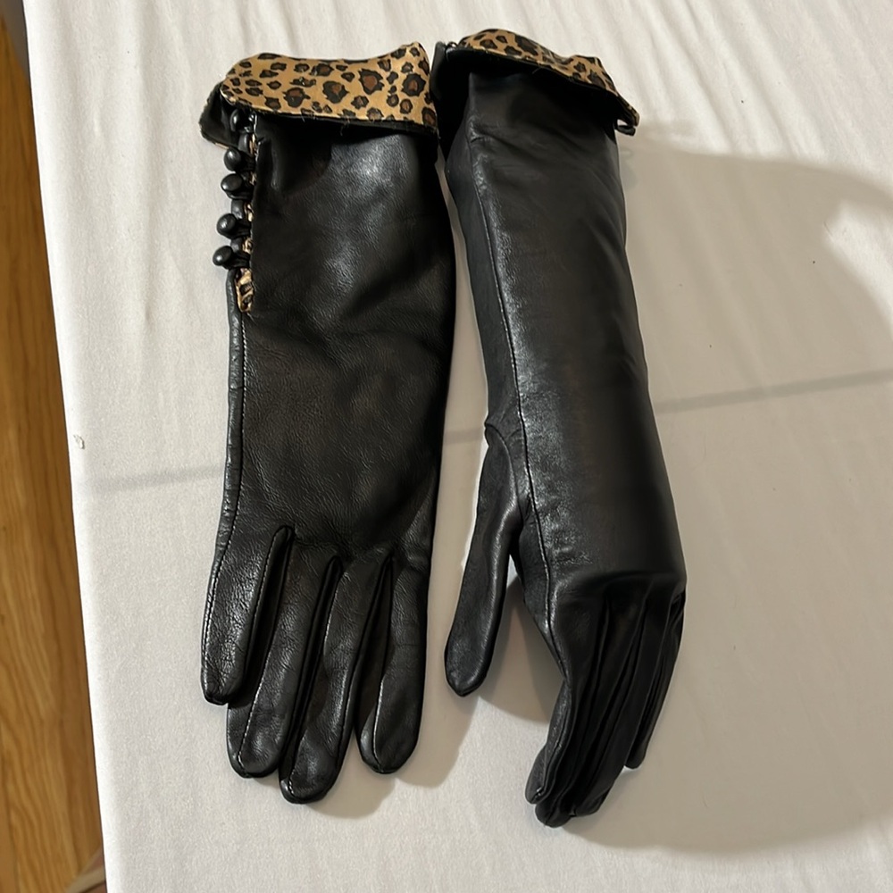 Bananna Republic long Black leather gloves silk leopard lining 8 buttons - Picture 1 of 13